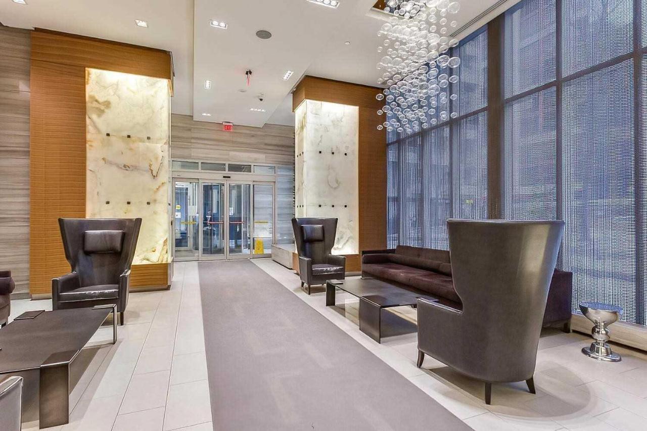 Luxury Condo Prime Location Toronto Extérieur photo