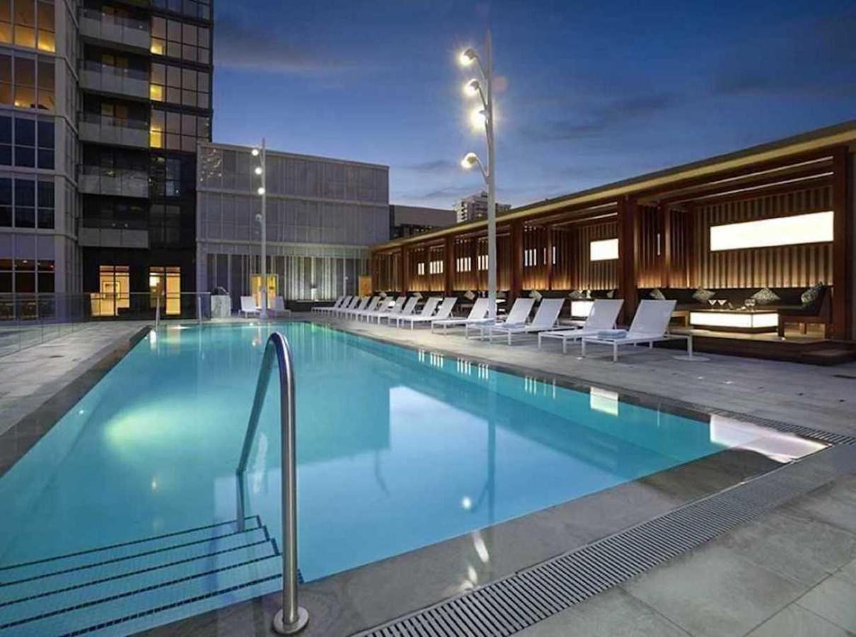 Luxury Condo Prime Location Toronto Extérieur photo