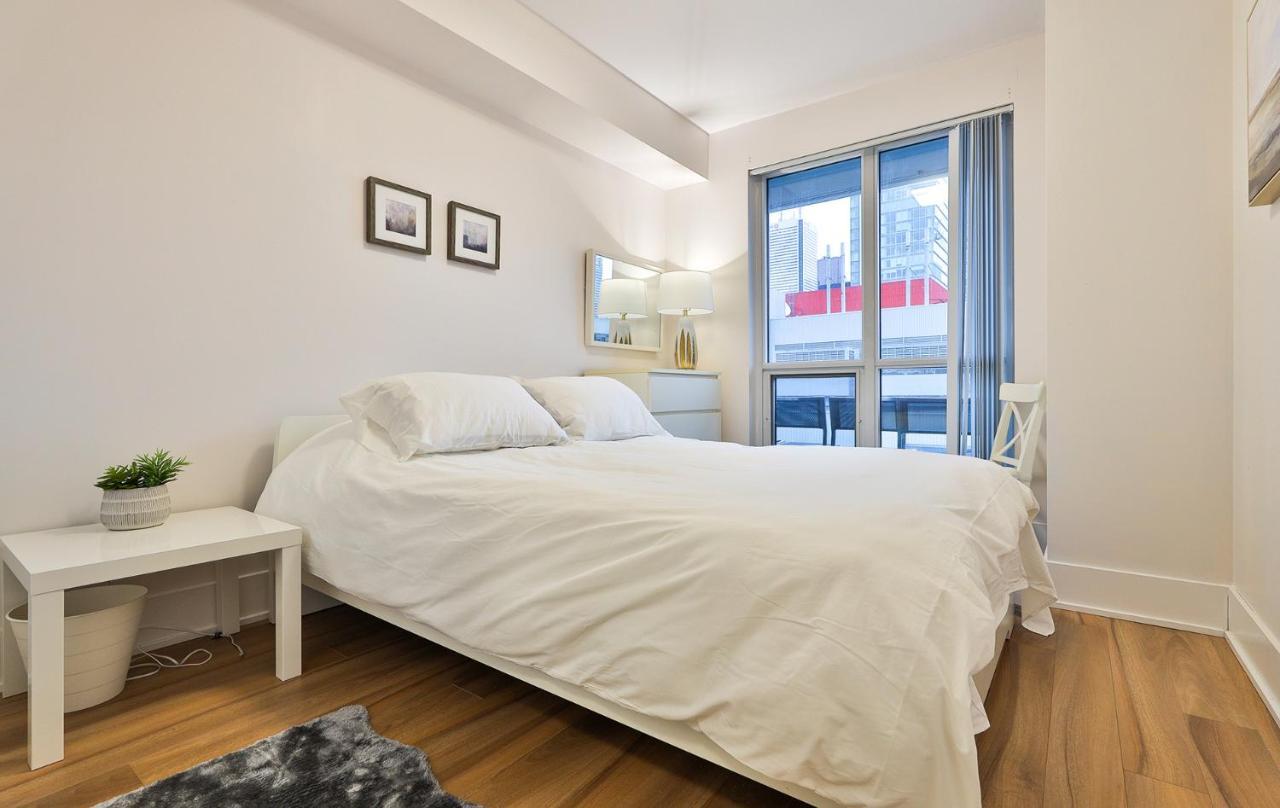 Luxury Condo Prime Location Toronto Extérieur photo